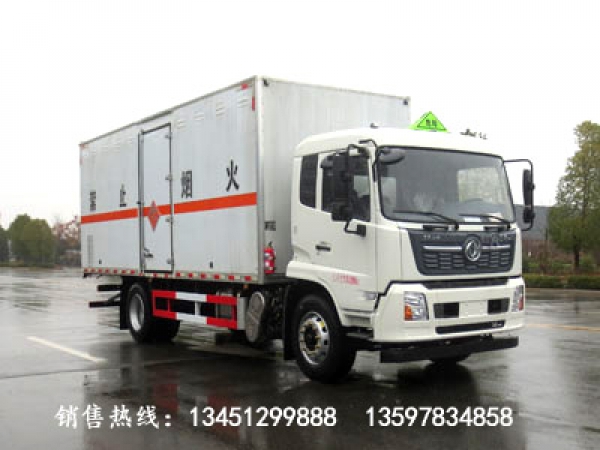 東風(fēng)天錦爆破器材運(yùn)輸車(chē)(JDF5180XQYDFH6)